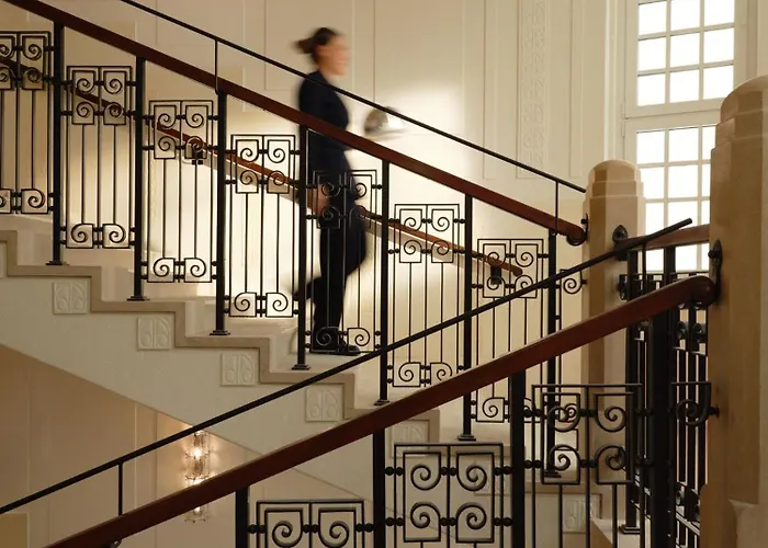 Mandarin Oriental,