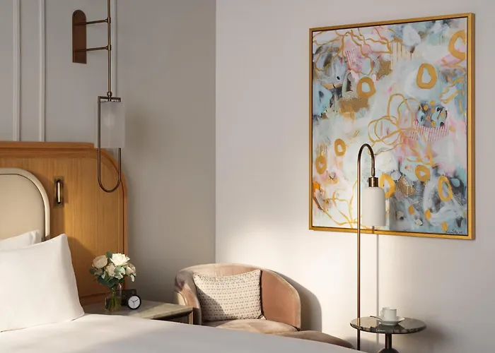 Mandarin Oriental, Hotel