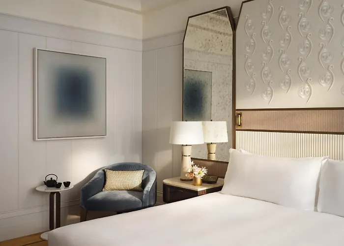 Mandarin Oriental, Hotel